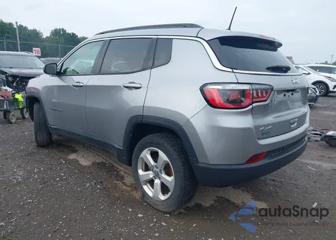 2019 Jeep Compass Latitude 4X4 from USA, damaged, VIN 3C4NJDBB8KT656459